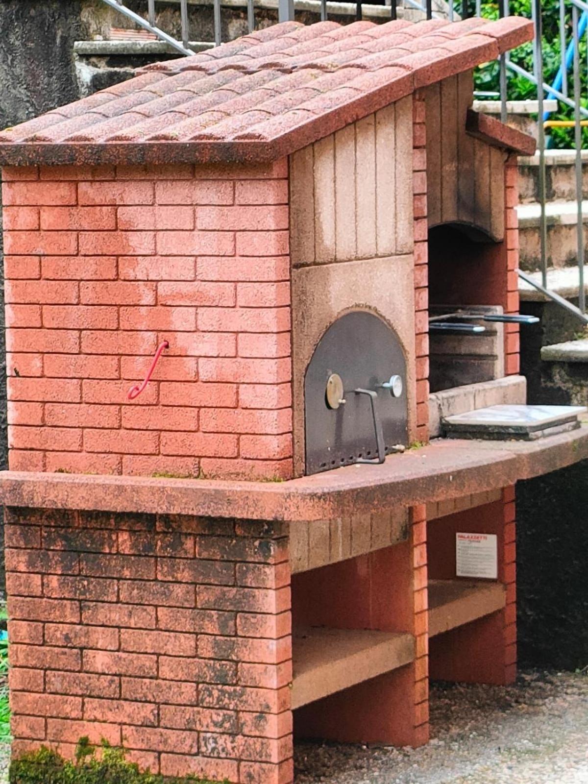 Residenza Bosco Sole Lägenhet Grantola Rum bild
